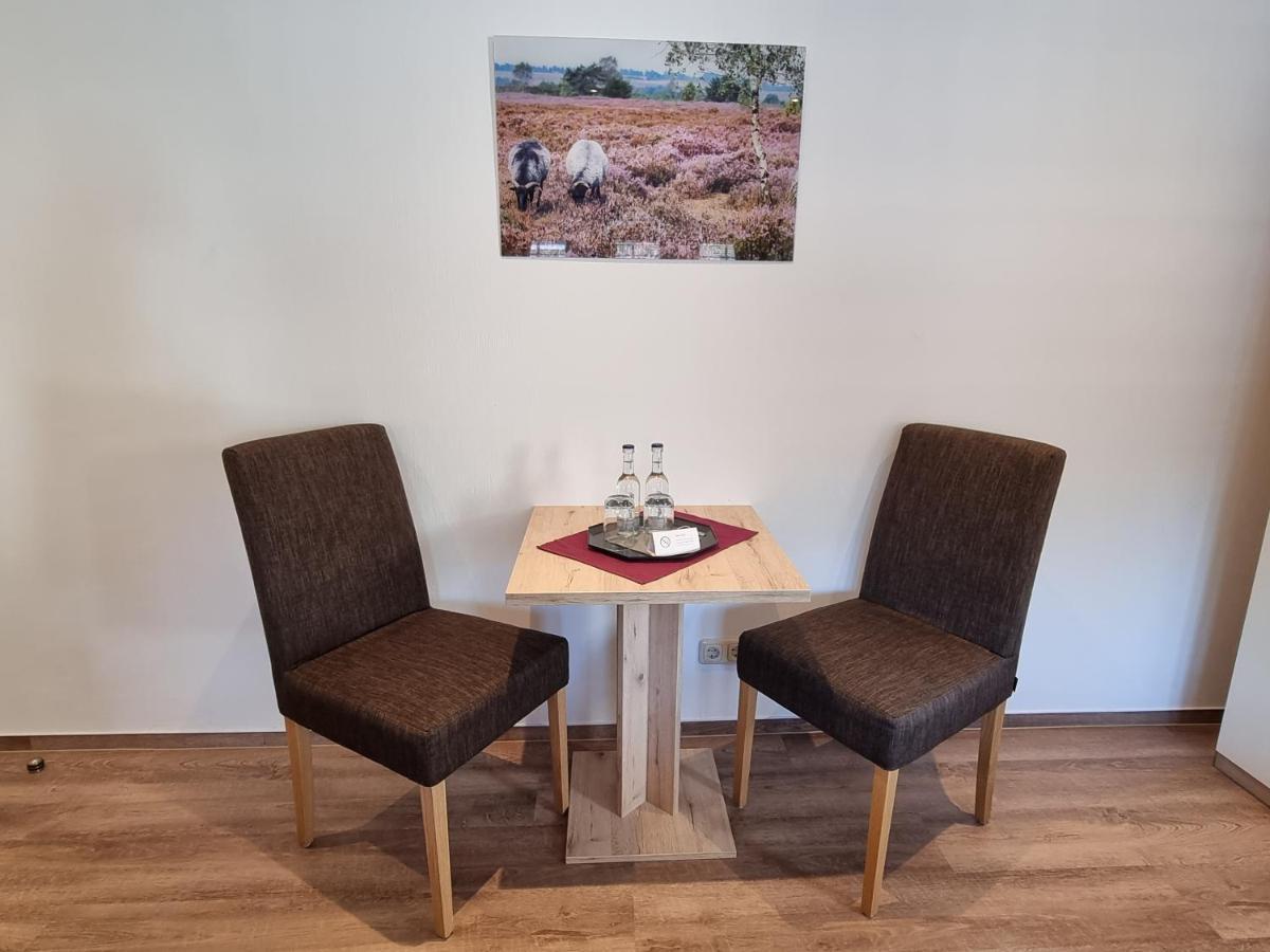 Landhotel Hof Barrl Schneverdingen Zimmer foto