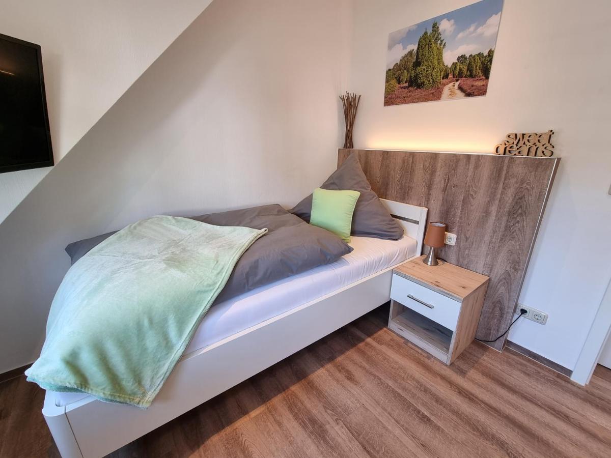 Landhotel Hof Barrl Schneverdingen Zimmer foto