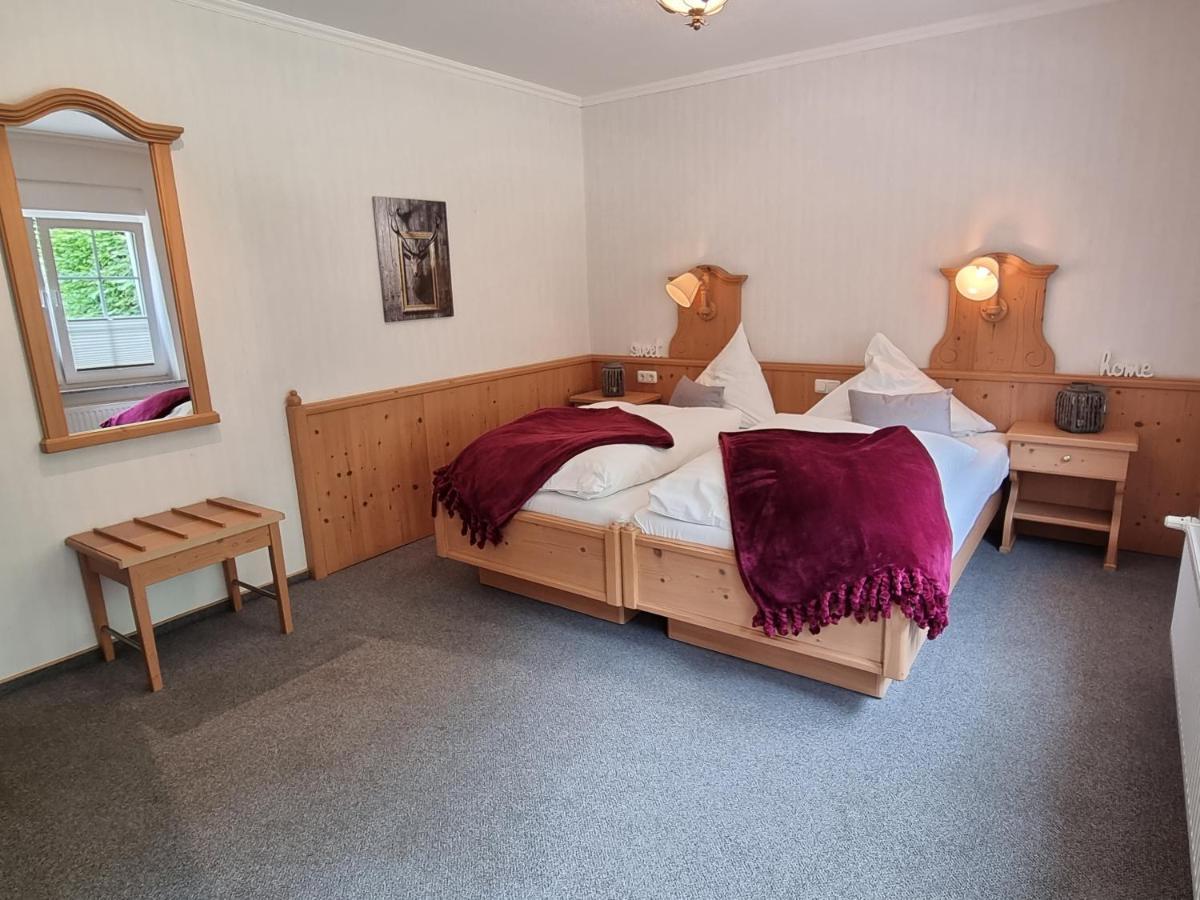 Landhotel Hof Barrl Schneverdingen Zimmer foto