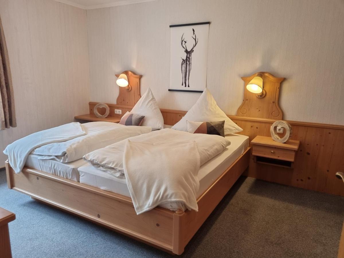 Landhotel Hof Barrl Schneverdingen Zimmer foto